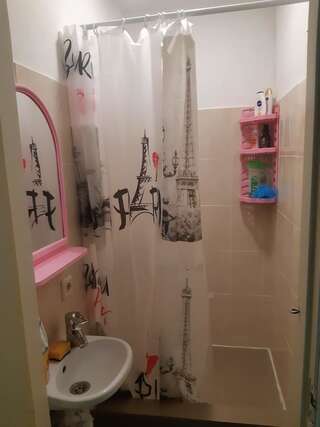 Хостелы Женский хостел Киев-4